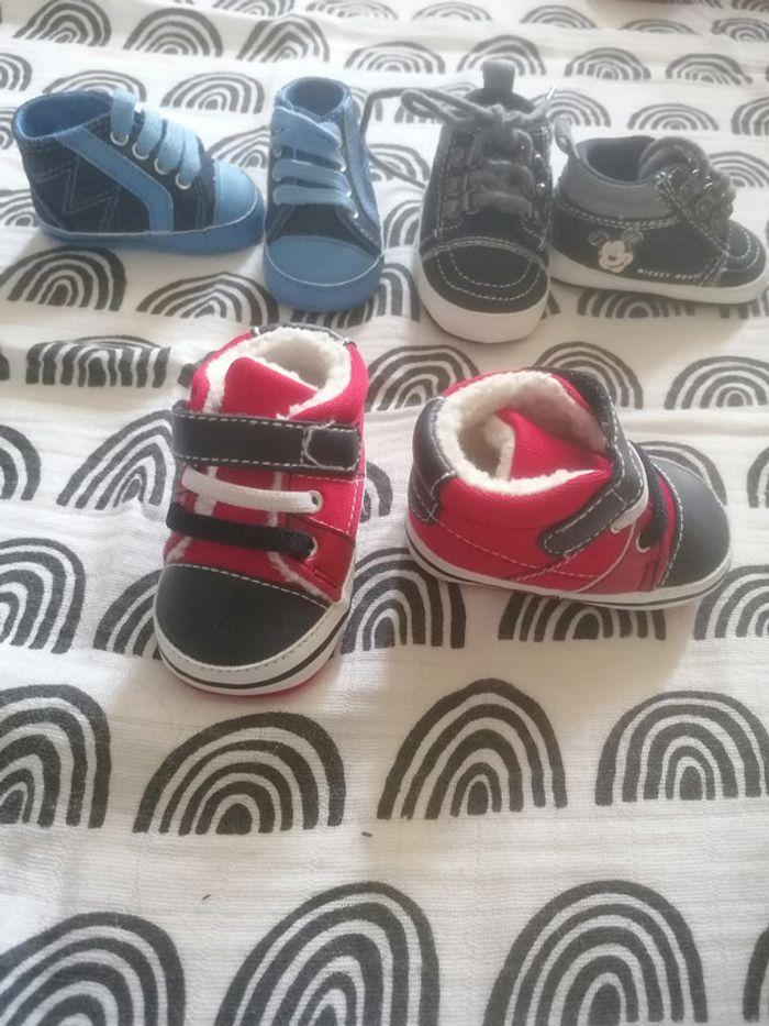 Lot de 3 paires de chaussures bébé 0/3 mois - photo numéro 2