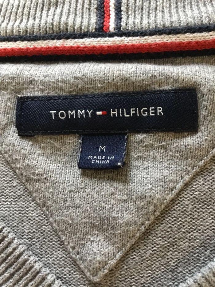 Pull col V pour homme Tommy Hilfiger gris chiné taille M 083 - photo numéro 8