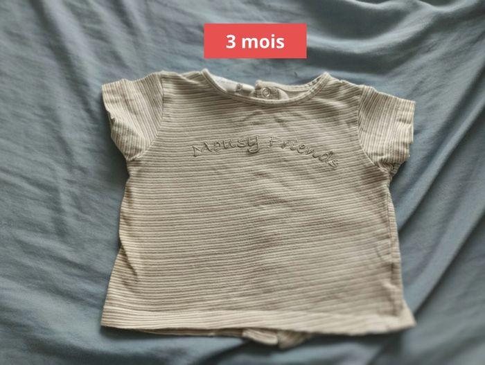 T-shirt taille 3 mois - photo numéro 1