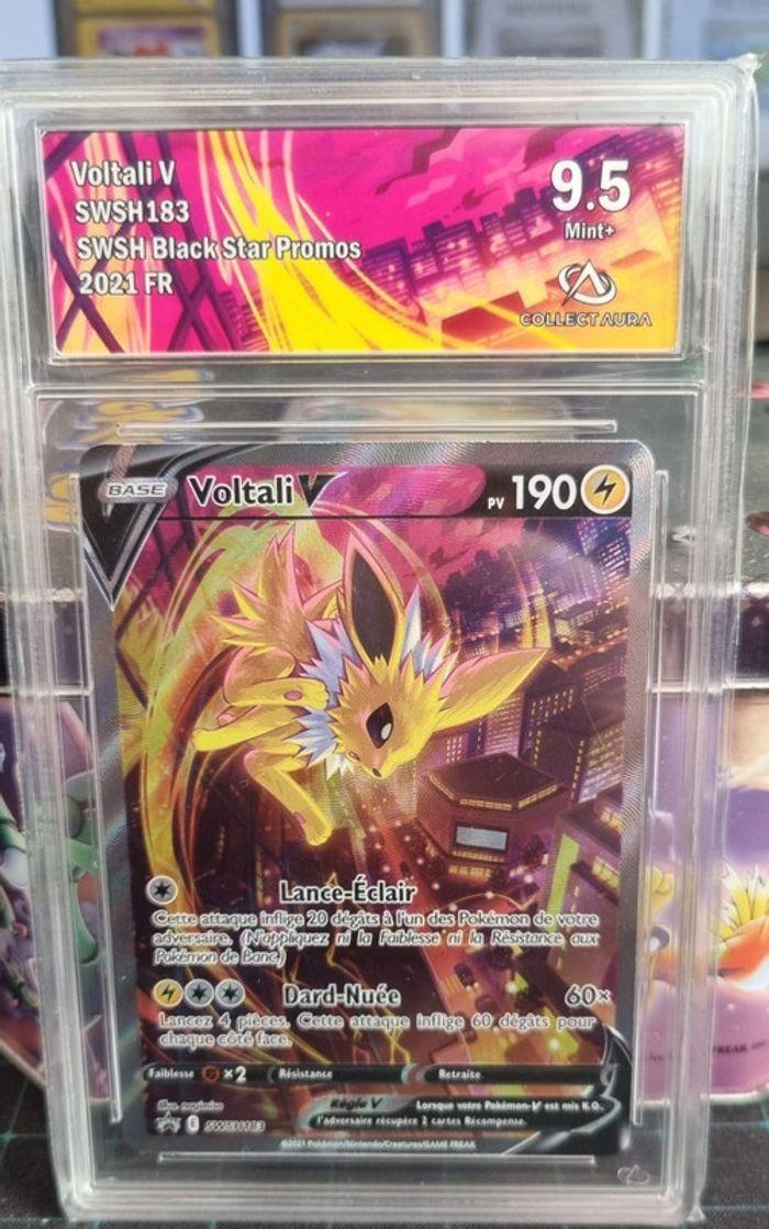 Carte Pokémon Gradée " Voltali V " - Promo - SWSH183 - Full Art - Collectaura 9.5 - FR - photo numéro 1