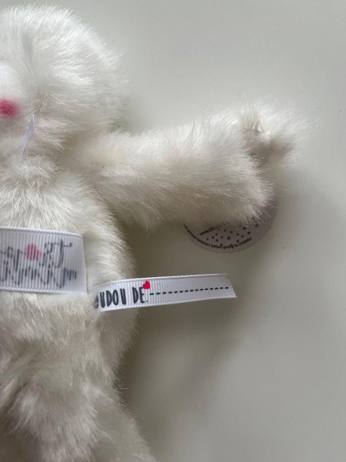 Peluche doudou ours avec mouchoir - photo numéro 4