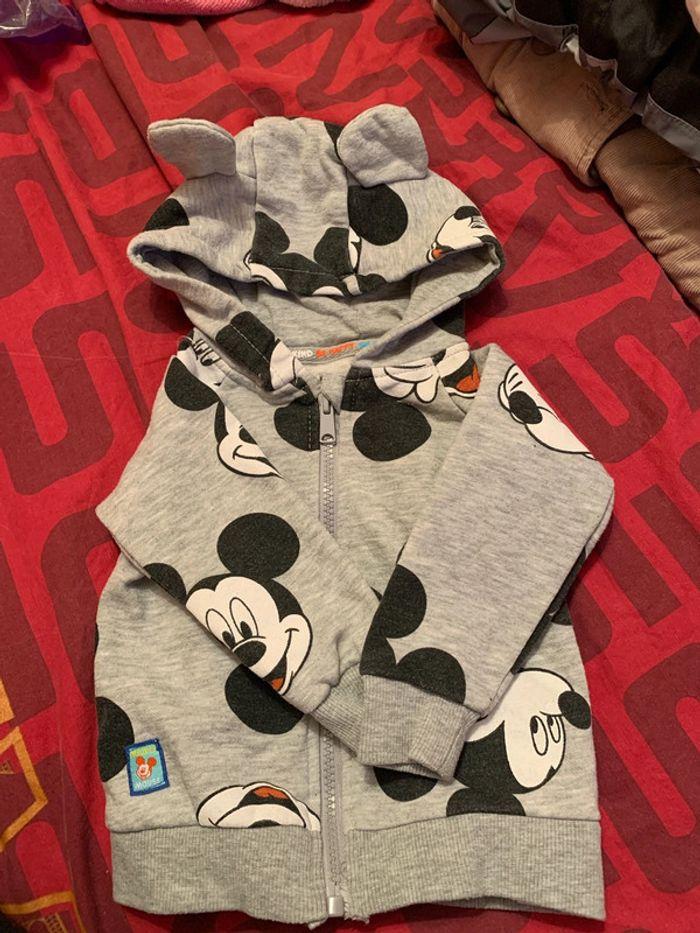 🛑pull Mickey 🛑9/12mois - photo numéro 2