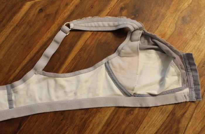 Soutien-Gorge  Blanc/Gris  -  Damart  -  120E - photo numéro 3