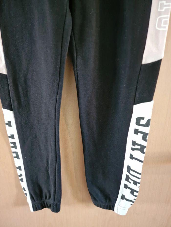 Pantalon de sport H&M 146 10 ans en TBE - photo numéro 3