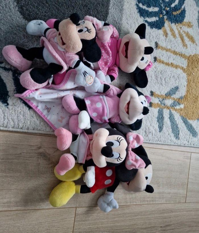 Lot de 5 peluches minnie et mickey - photo numéro 1