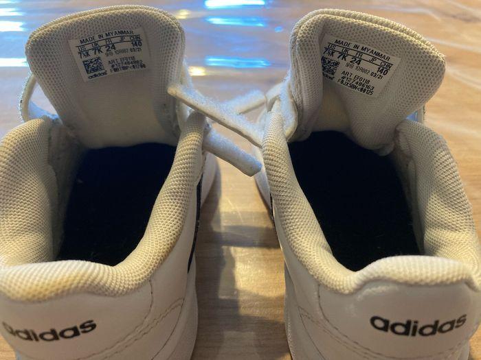 Baskets blanches Adidas taille 24 - photo numéro 5