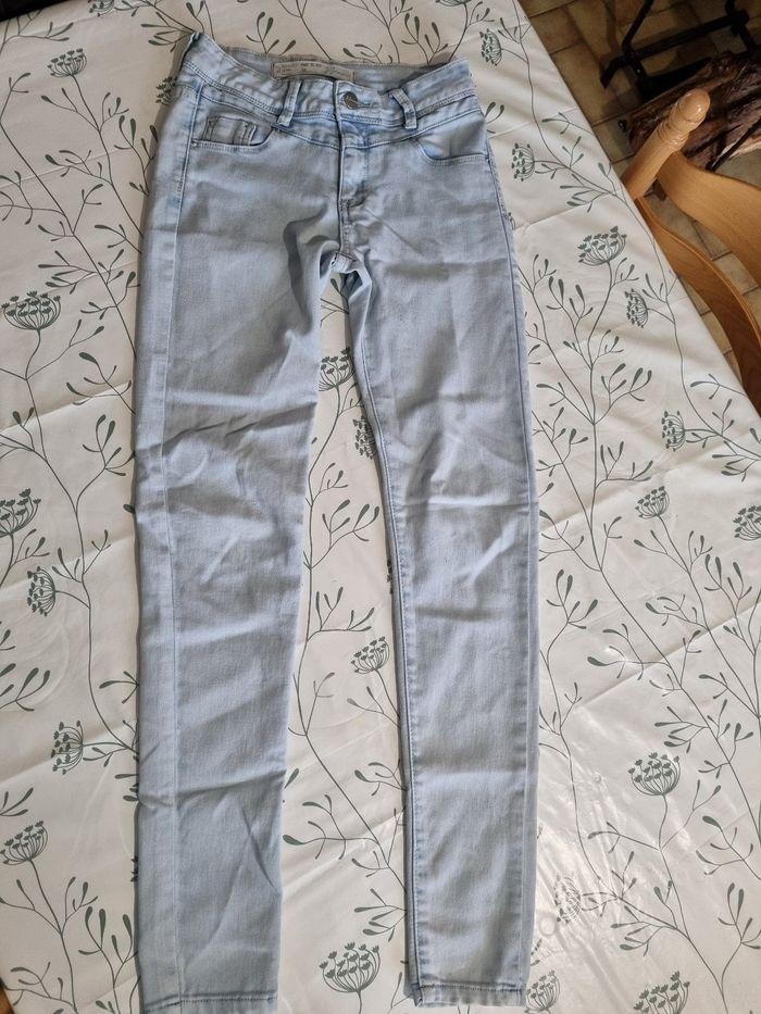 Jean "j jeans" taille 36 (16 ans)