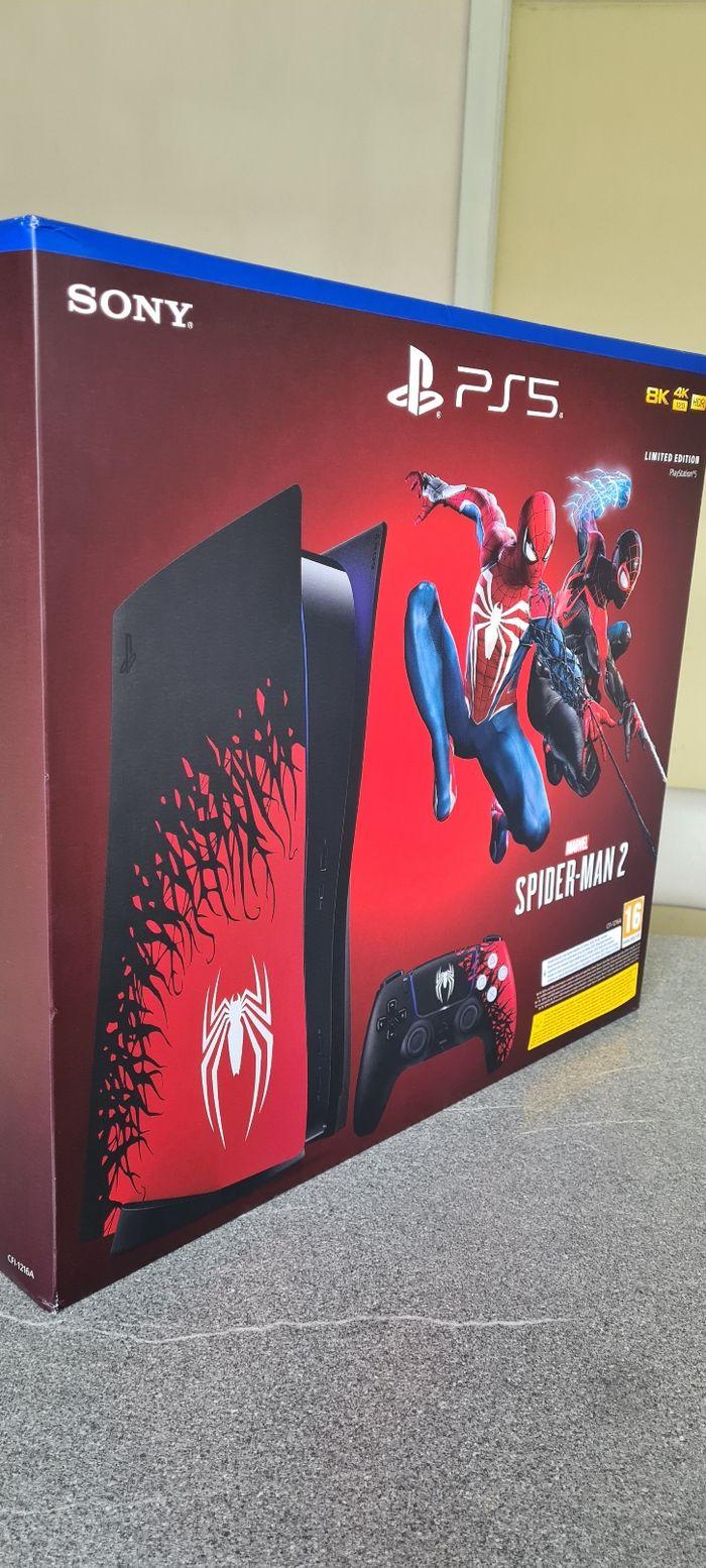 Sony PlayStation 5 Édition Limitée Spider-Man 2 - photo numéro 2