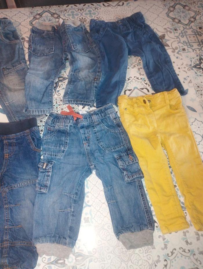 Lot de 8 jeans garçon 18 mois tbe - photo numéro 3