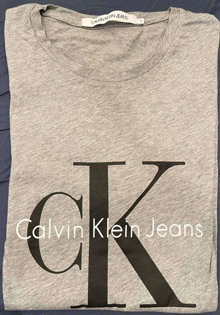 T-shirt Calvin Klein