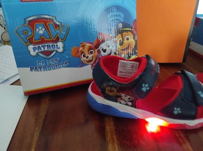 Sandalettes clignotantes paw patrol - photo numéro 1