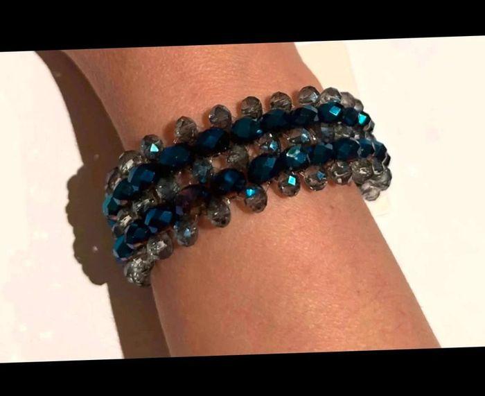 Bracelet  bleu  large neuf - photo numéro 1