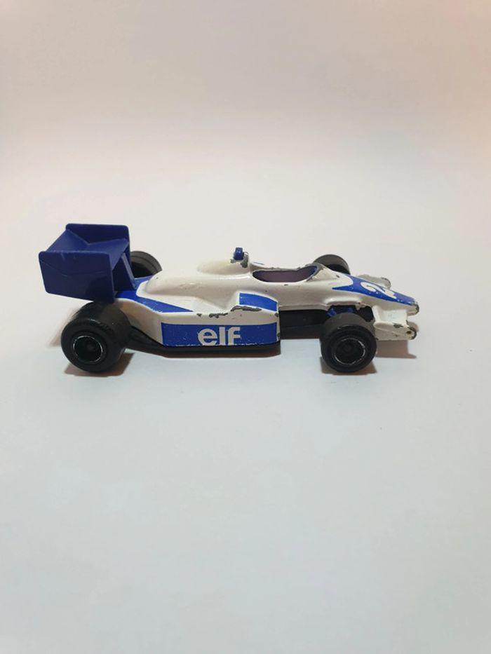 Majorette #238 🇨🇵 F1 Racing Elf 1/55 Blanche et Bleu - photo numéro 5