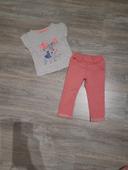 Pantalon corail et tee shirt gris chiné