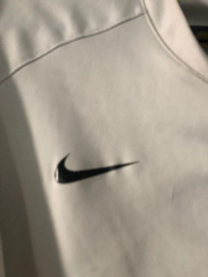 Maillot /t shirt nike . Taille S - photo numéro 3