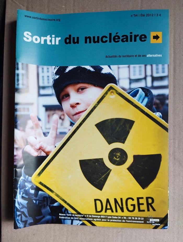 Lot de 6 revues Sortir du nucléaire - photo numéro 2