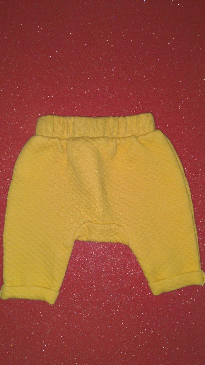 Pantalon jaune garçon