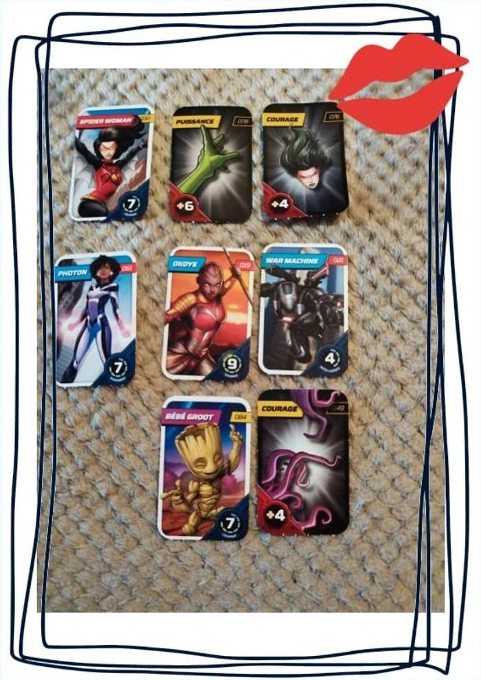 Lot 8 cartes de collection Marvel Avengers - photo numéro 1