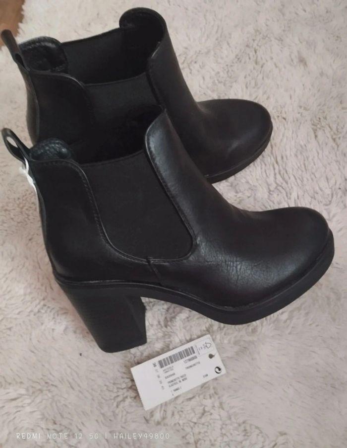 Jolie paire de bottines Conbipel pointure 36 - photo numéro 2