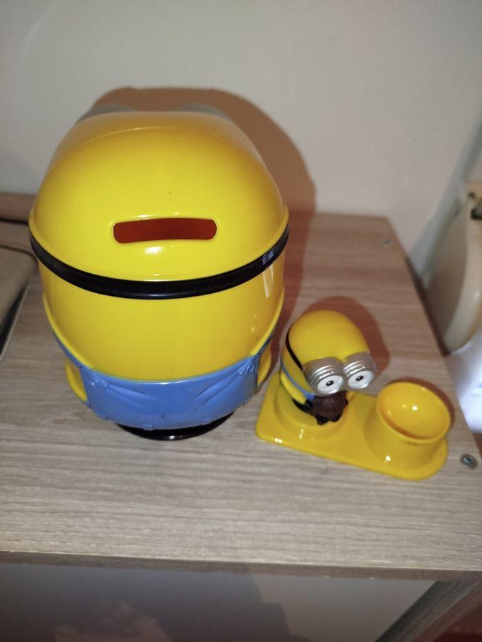 Lot minion tirelire et coquetier - photo numéro 3