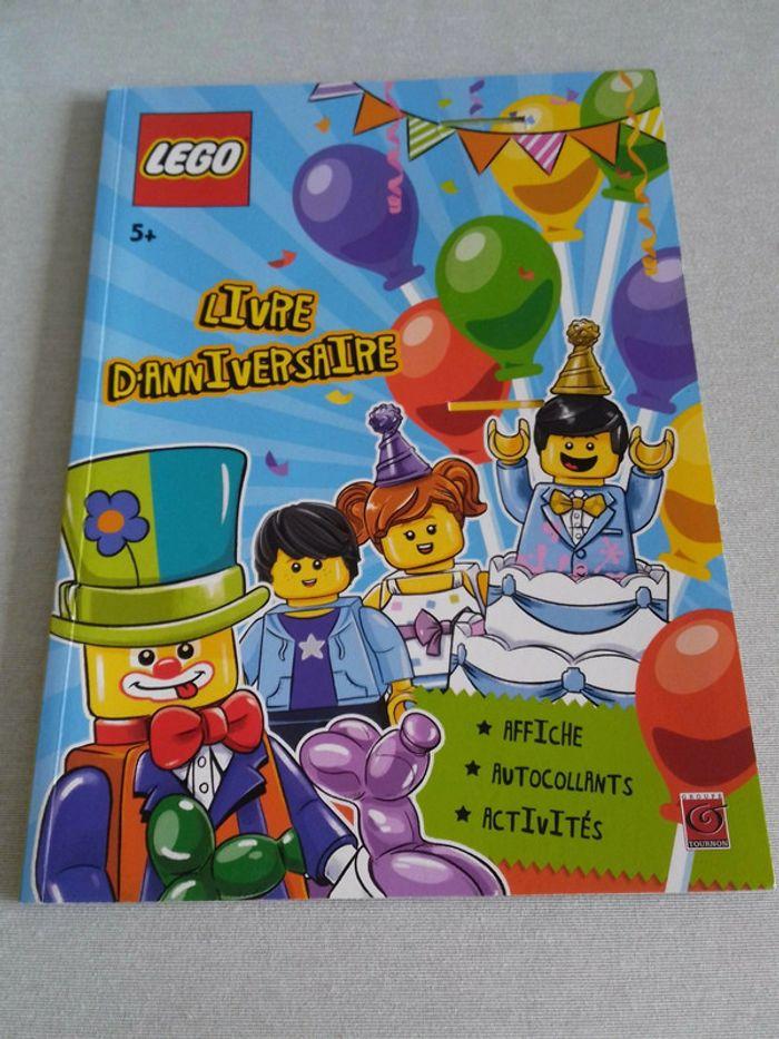 Livre d'anniversaire et activités lego - photo numéro 1