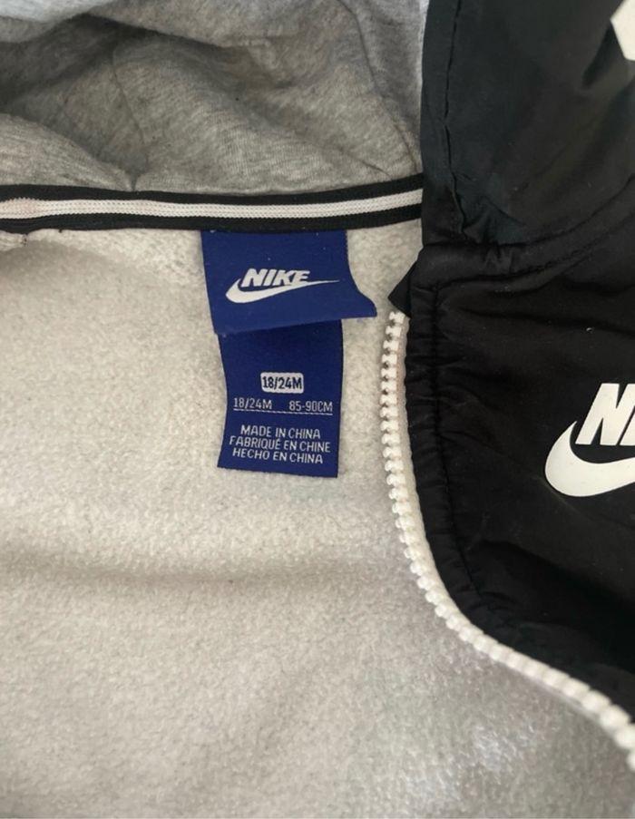 Gilet Nike 18/24 mois - photo numéro 2