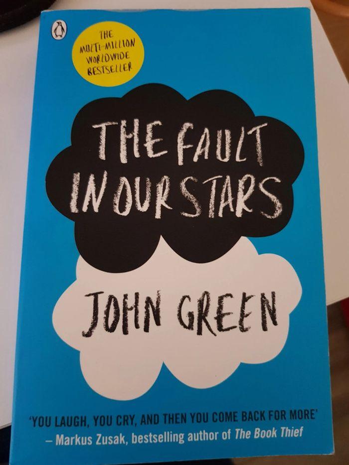 Livre The fault in our stars - John Green - photo numéro 1