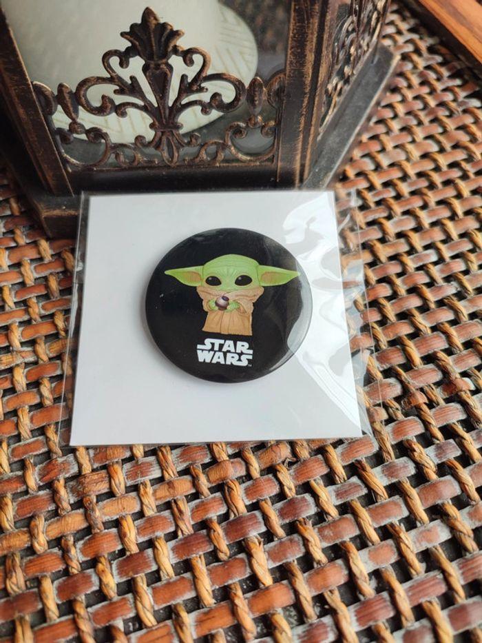 Star Wars pin's grogu Yoda 2022 Lucas film funko pop - photo numéro 1