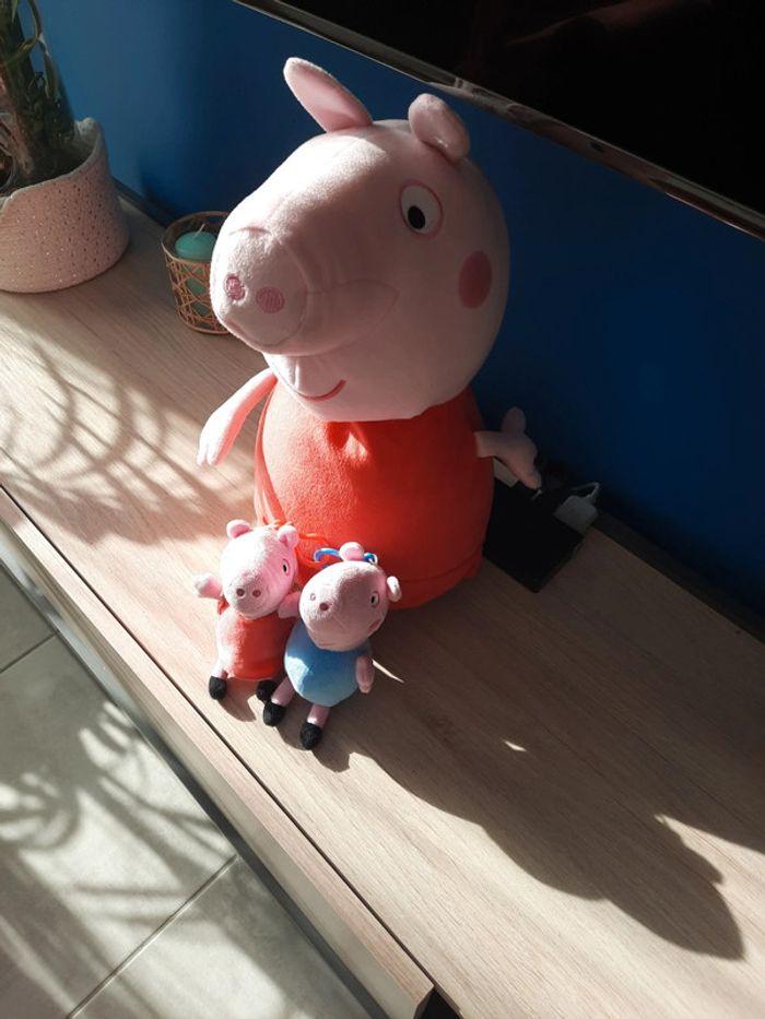 Lot peluches peppa pig et georges - photo numéro 2