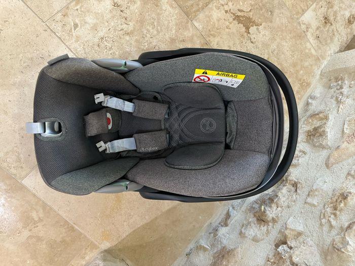 Cosy cybex et base isofix - photo numéro 2