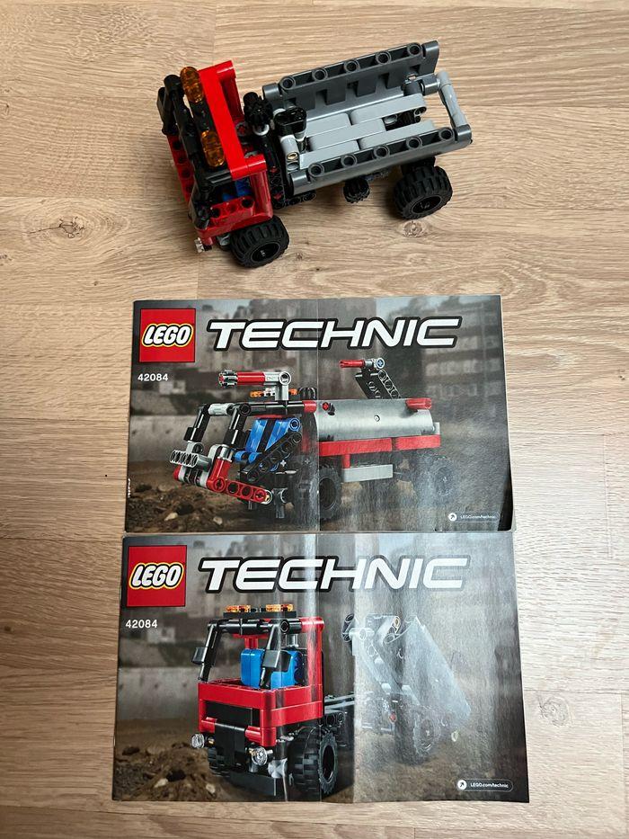 Lego technic camion à crochet 42084 - photo numéro 1