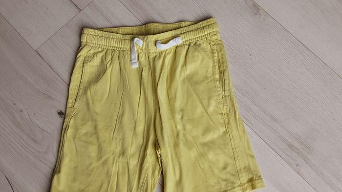 Vêtement mixte garçon fille short bermuda jaune Kiabi 8 ans - photo numéro 2