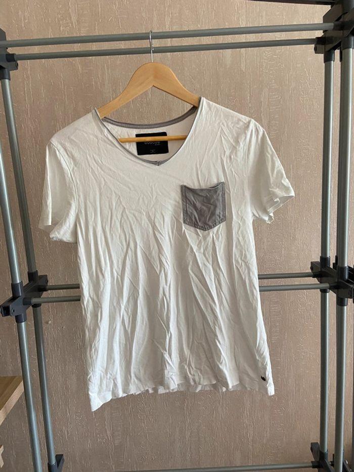 Tee-shirts blanc pochette gris taille m - photo numéro 1