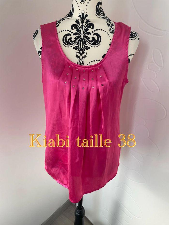 Débardeur blouse sans manche rose en satin avec bijoux clous devant col rond kiabi taille 38 - photo numéro 1