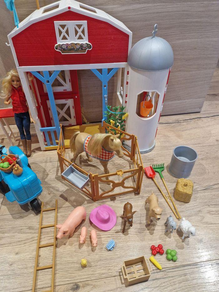 Grande ferme Barbie +  Coffret Vétérinaire + Tracteur - photo numéro 2