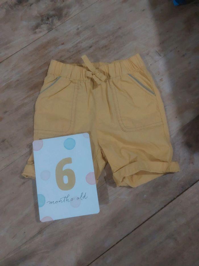 Short 6mois U tout petits - photo numéro 1