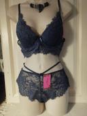 Ensemble de lingerie neuf avec bleu jean avec armatures et rembourrage 95C  XL pour le bas