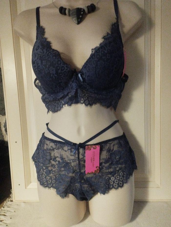 Ensemble de lingerie neuf avec bleu jean avec armatures et rembourrage 95C  XL pour le bas - photo numéro 1