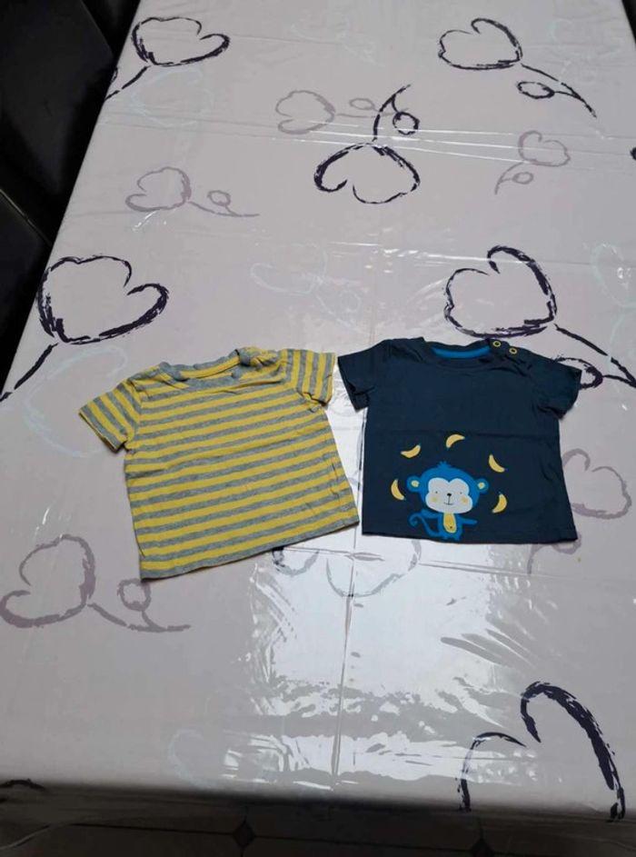 ensemble  de 2 tee  shirts  taille  3-6mois - photo numéro 1