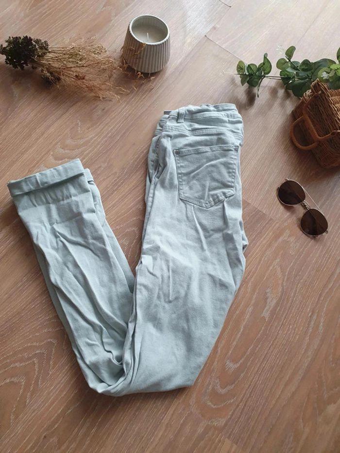 Pantalon - photo numéro 1