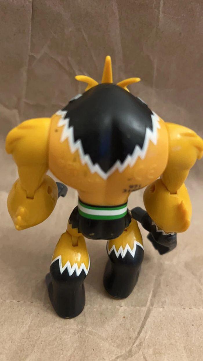 Bandai 2012 - Ben 10 - Rare figurine Shocksquash 10cm x 7cm - photo numéro 9