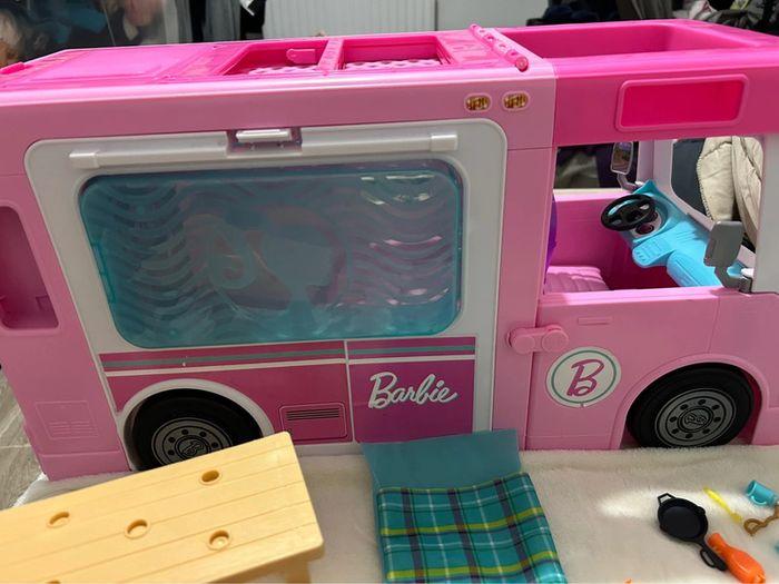 Camping car Barbie - photo numéro 1