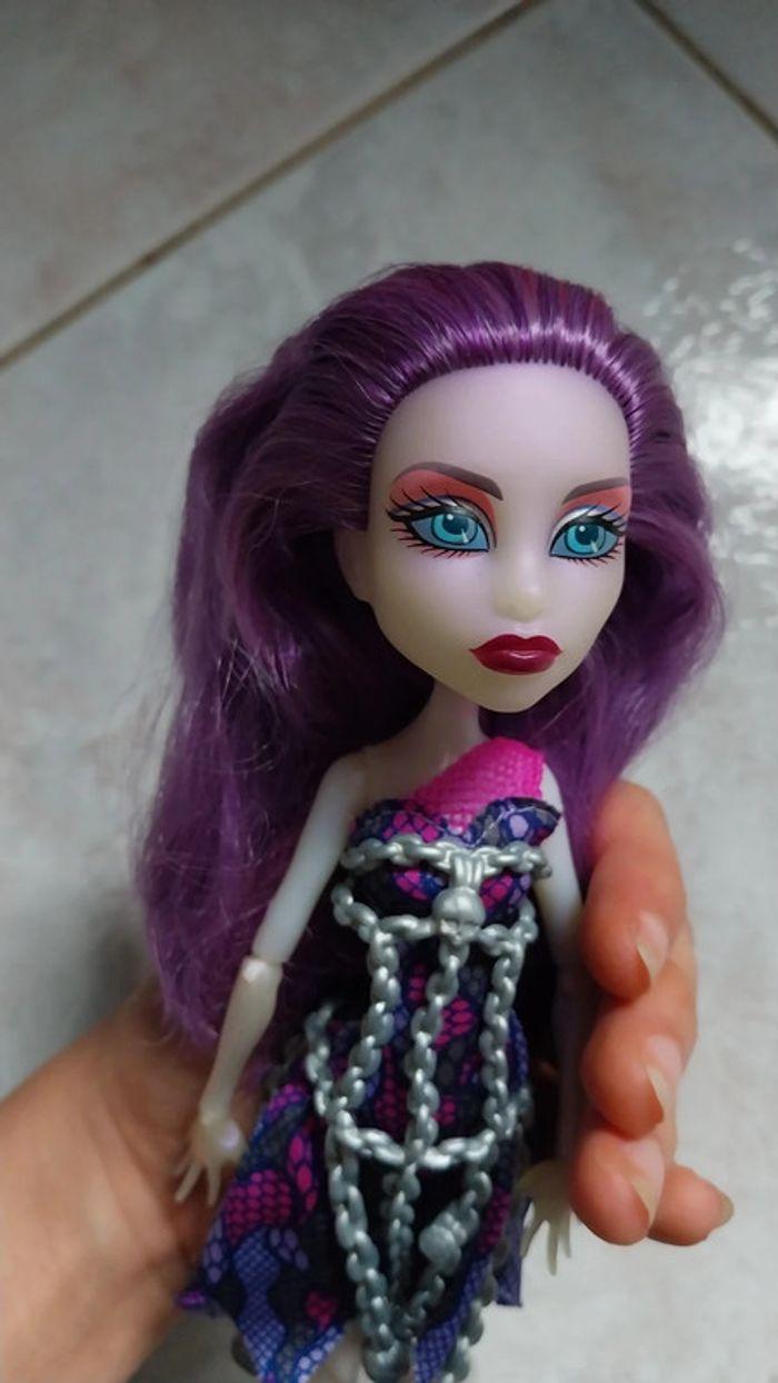 Poupée monster high spectra haunted - photo numéro 9