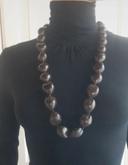 Sautoir collier long  breloque perles marron et ruban satin