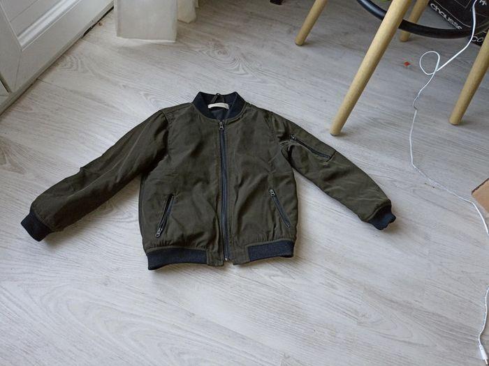 Veste 6/7 ans  122cm - photo numéro 1