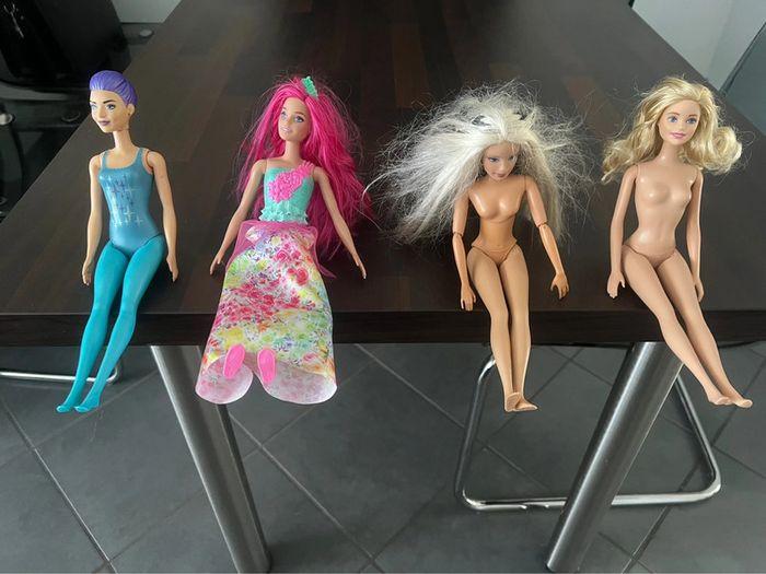 Lot de 4 barbie en parfait état - photo numéro 2