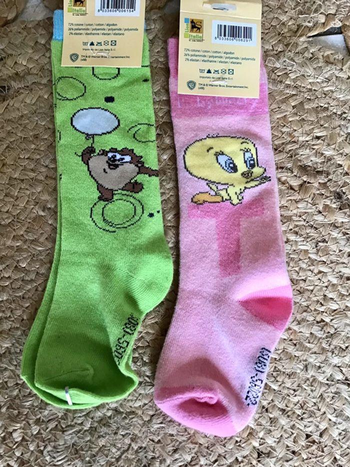 2 paires de chaussettes looney tunes 2-3 ans taille 23-24 - photo numéro 3