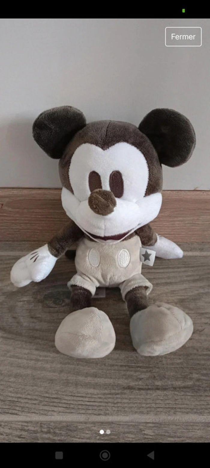 peluche mickey