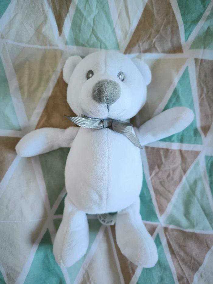 Doudou ours en peluche - photo numéro 1