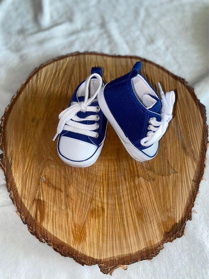 Chaussure tennis 👟 bébé taille 0/3 mois - photo numéro 1